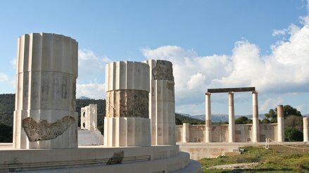 “Asclepieion, Epidaurus” by Sharon Mollerus is licensed under CC BY 2.0