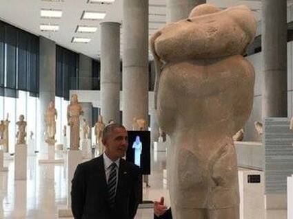 Former US President Obama on his 2016 visit at the Acropolis Museum.